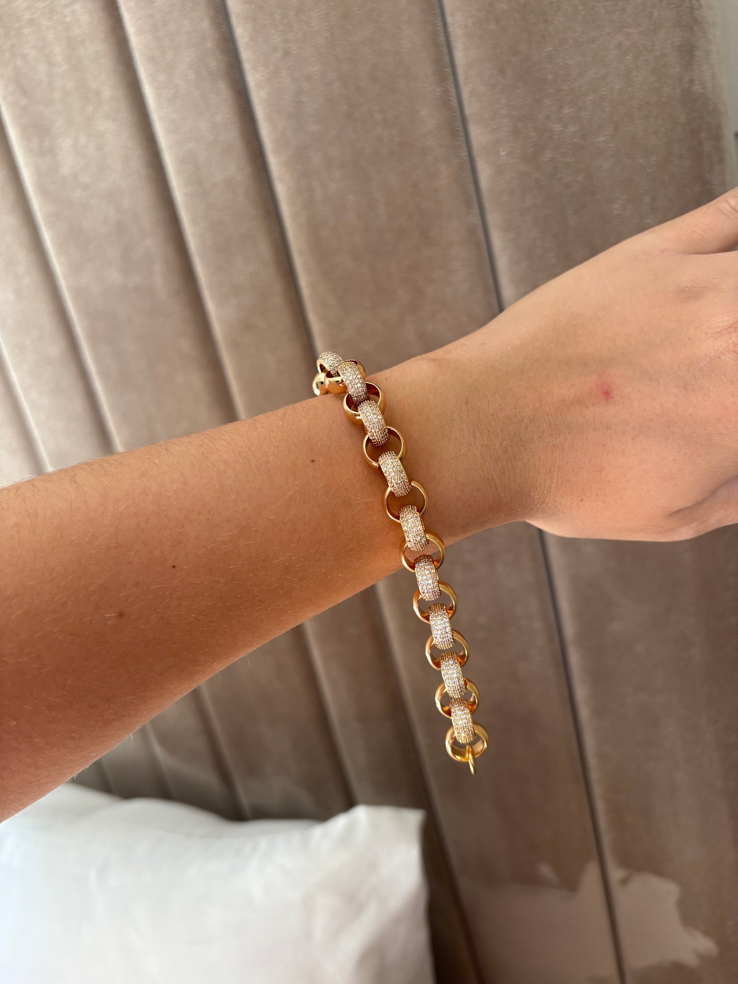Women’s Gold Bracelet