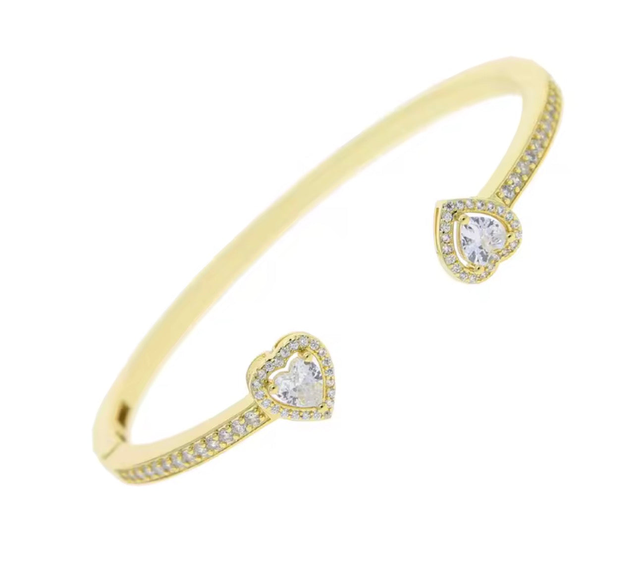 Women’s heart bangle gold
