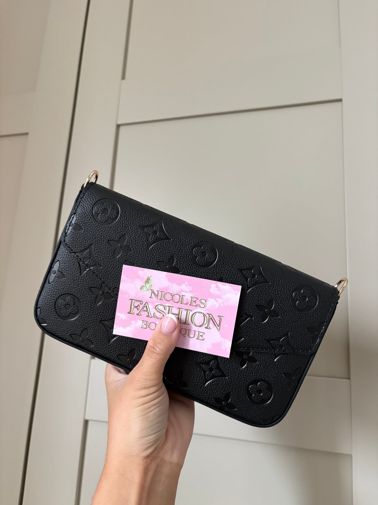 Black bag with chain INSTOCK