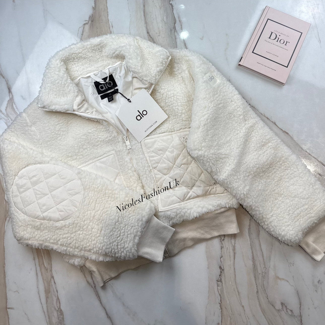 Women’s Cream Fleeced Jacket INSTOCK (1-3 Days Delivery)