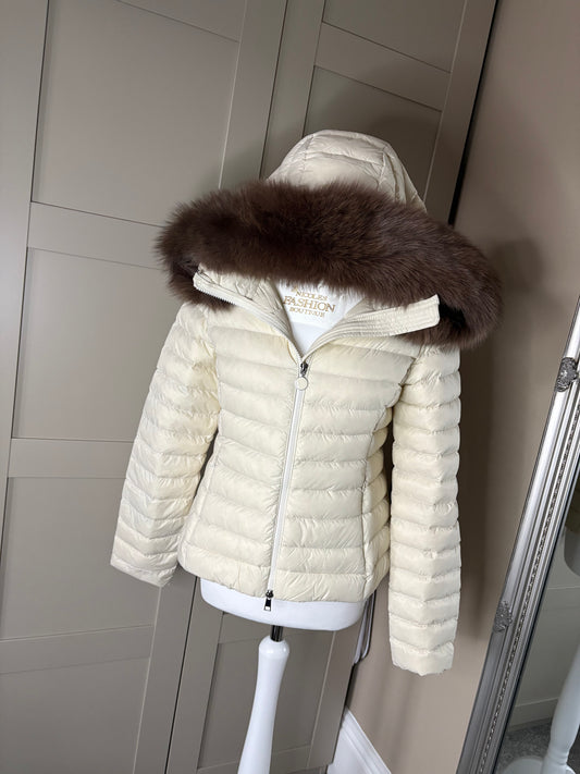 Women’s Beige Coat With real fox fur hood 1-3 days delivery