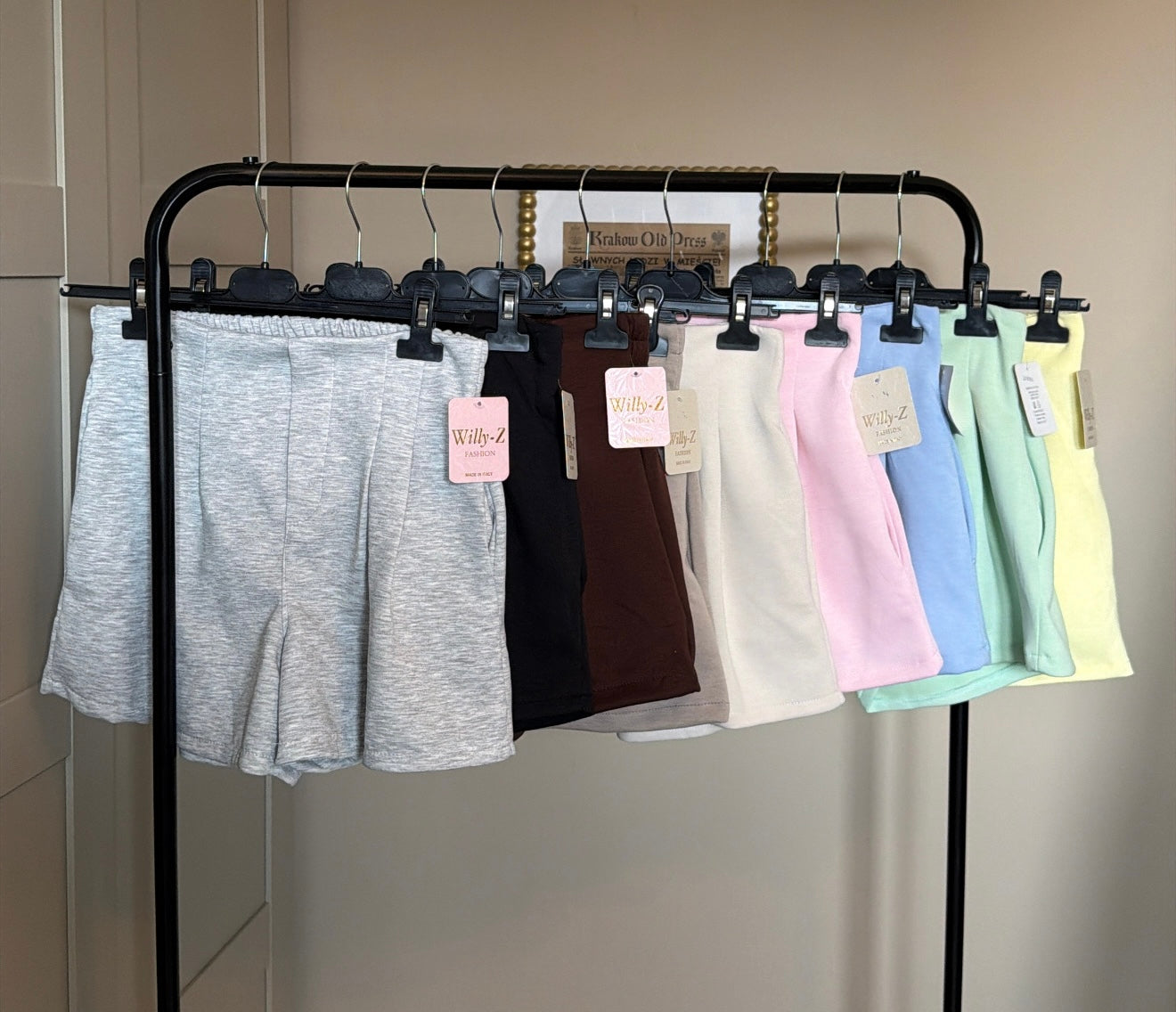 Women’s Shorts Taupe