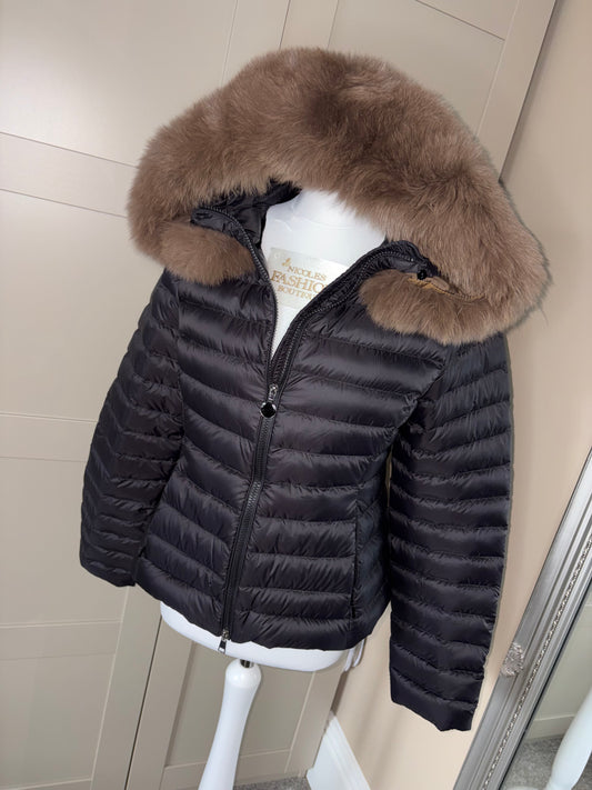 Women’s black coat with real fox fur hood 1-3 days delivery
