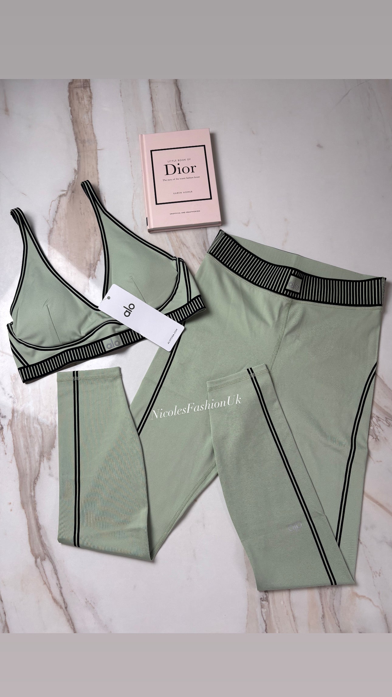 Women’s Sage Green Lined Gym Set INSTOCK (1-3 Days Delivery)