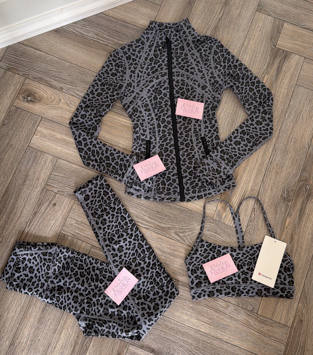 New In🩶 Leopard Print 3 Piece Gym Set