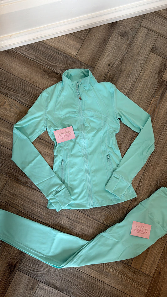 New in🩵 Turquoise Leggings & Jacket Set