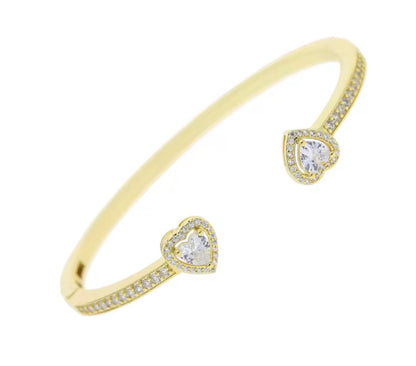 Women’s heart bangle gold