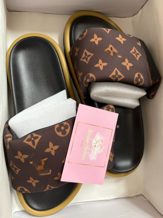 Women’s Pillow Sliders PRE ORDER