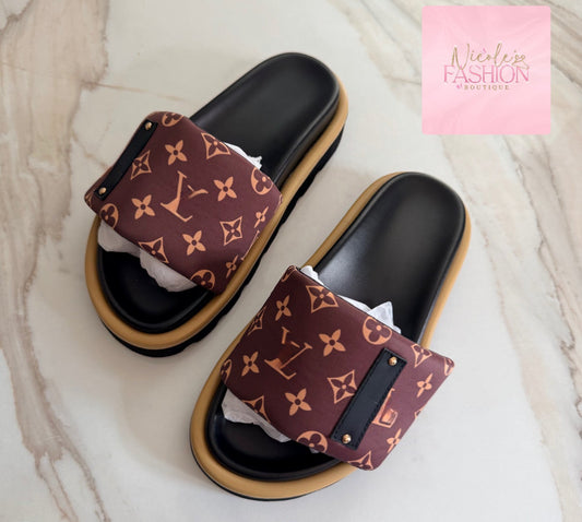 Women’s Brown Pillow Sliders PRE ORDER (18-21 Days Delivery)