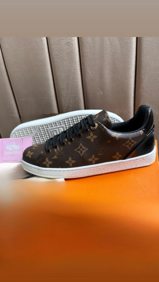 Women’s brown sneakers PRE ORDER